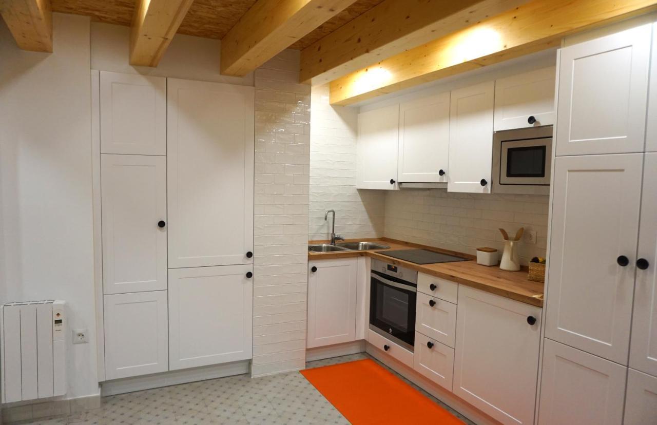 تابيا دي كاسارييغو Apartamentos Turisticos El Penon المظهر الخارجي الصورة
